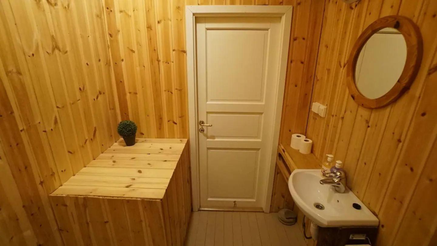 Real Fisherman'S Cabins In Ballstad, Lofoten Pokoj fotografie